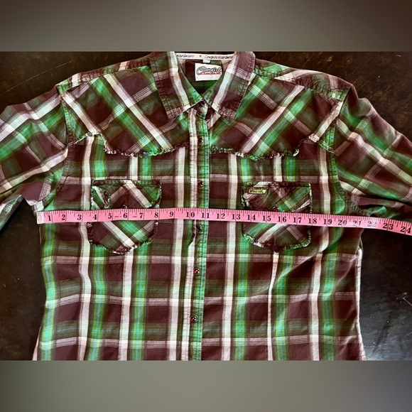 Vintage Cowgirl Hardware Plaid Western Shirt with Pearl Snaps, XXL (L) - Picture 7 of 8
